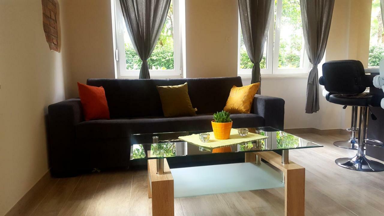 Studio Apartment Vanna - 1St Row To The Sea Opatija Bagian luar foto