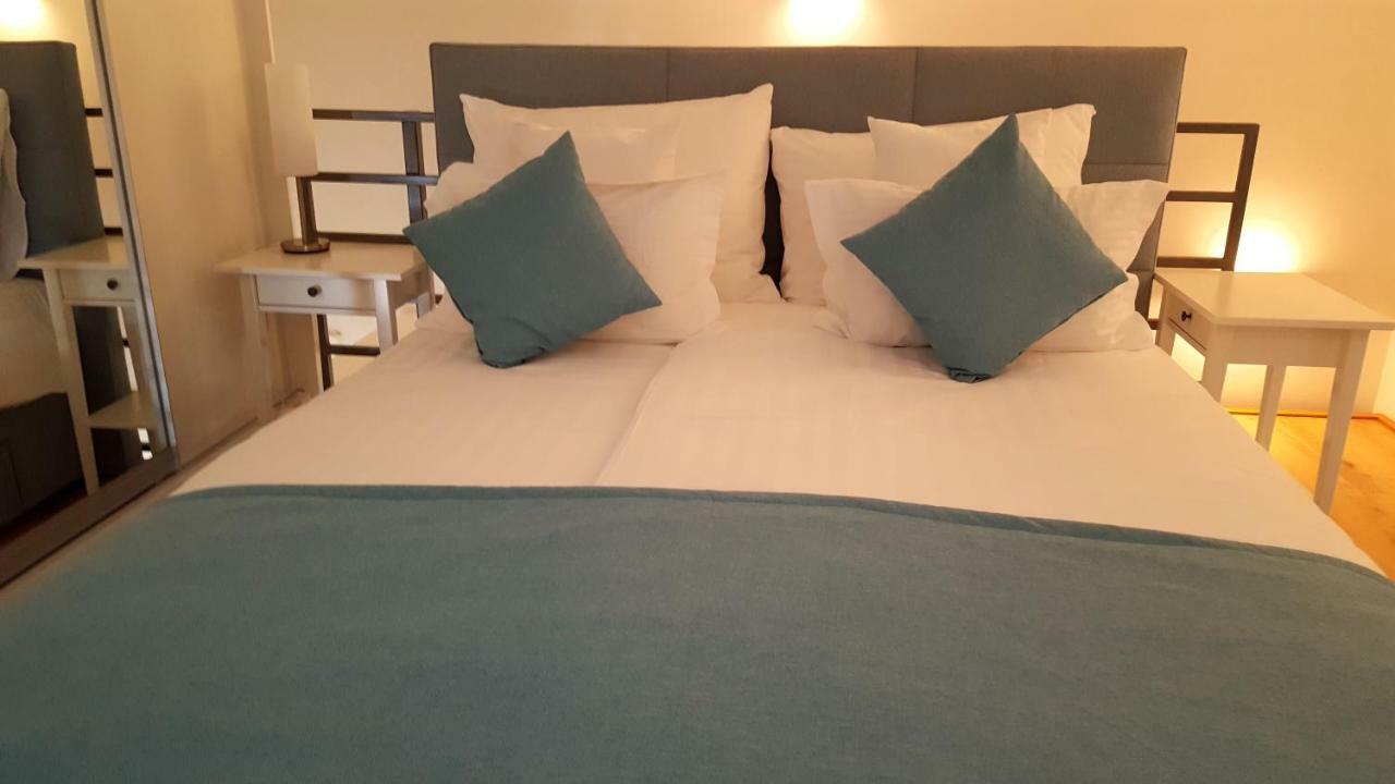 Studio Apartment Vanna - 1St Row To The Sea Opatija Bagian luar foto