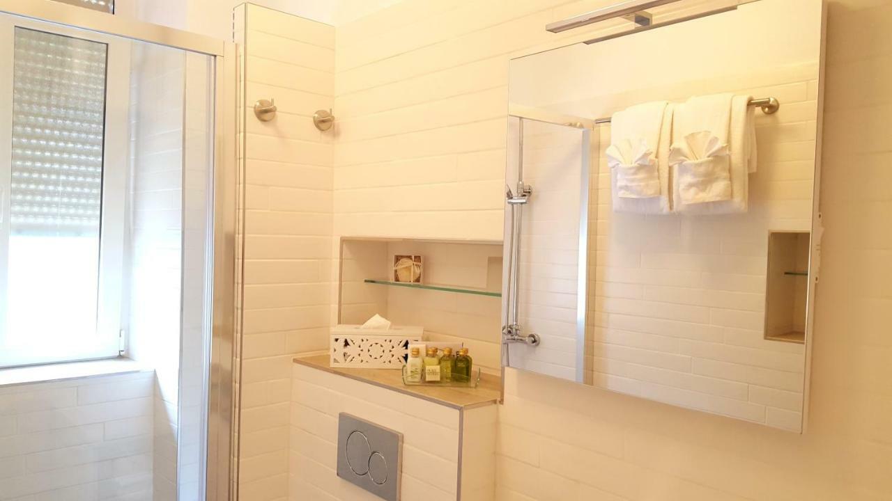 Studio Apartment Vanna - 1St Row To The Sea Opatija Bagian luar foto